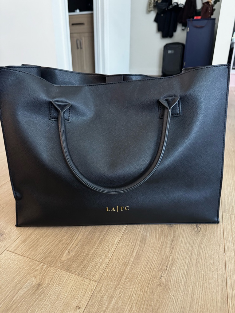 LATC Black Designer Print Tote Bag - Picture 3 of 4